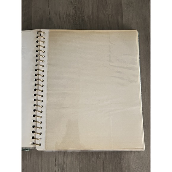 Vintage Swan Brand Magnetic Photo Album 1970s Fair To Good Condition Great Prop! - Picture 3 of 6